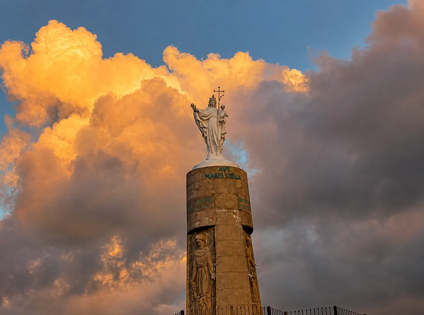 Notre-Dame de la Falaise